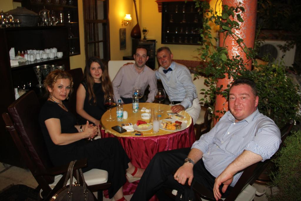 Kaleici Lodge Aparts Antalya Bagian luar foto