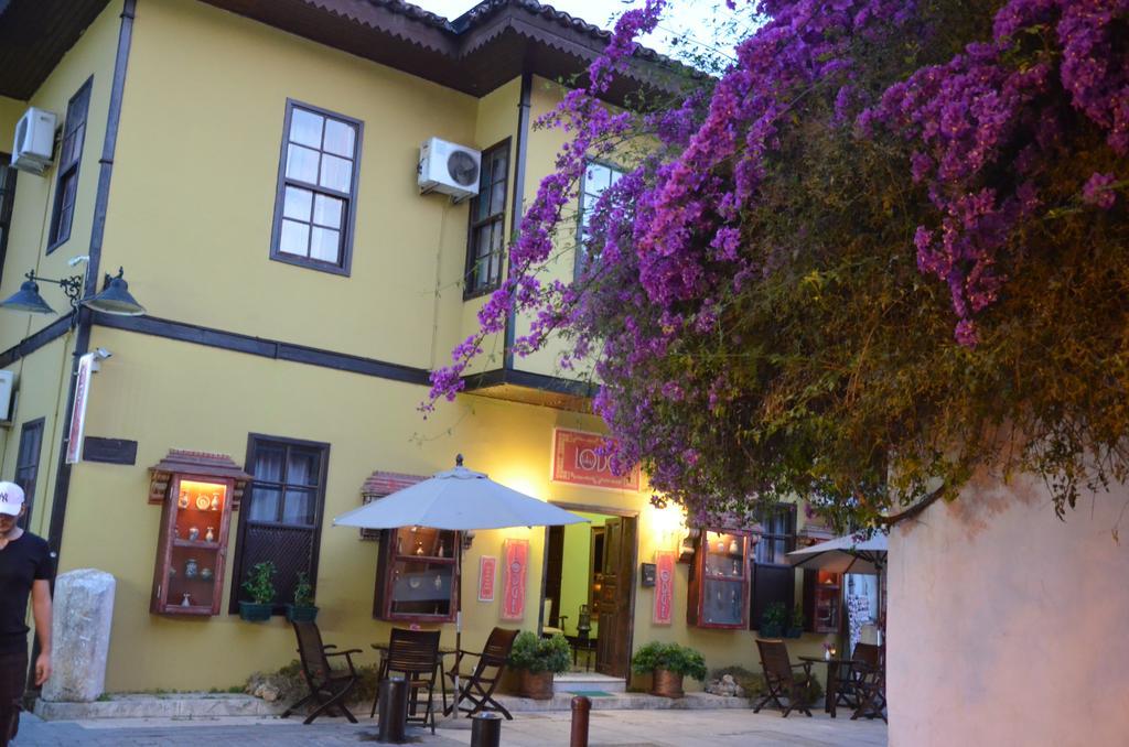 Kaleici Lodge Aparts Antalya Bagian luar foto