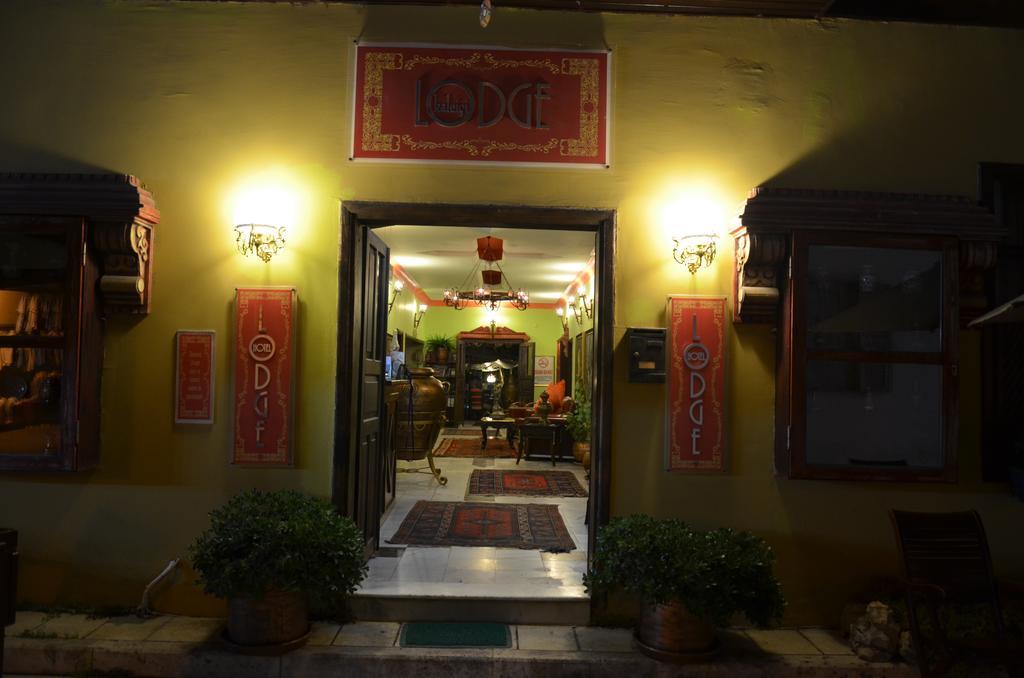Kaleici Lodge Aparts Antalya Bagian luar foto