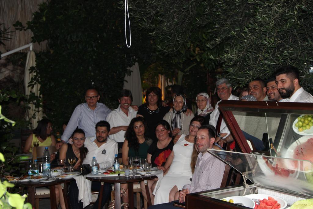 Kaleici Lodge Aparts Antalya Bagian luar foto