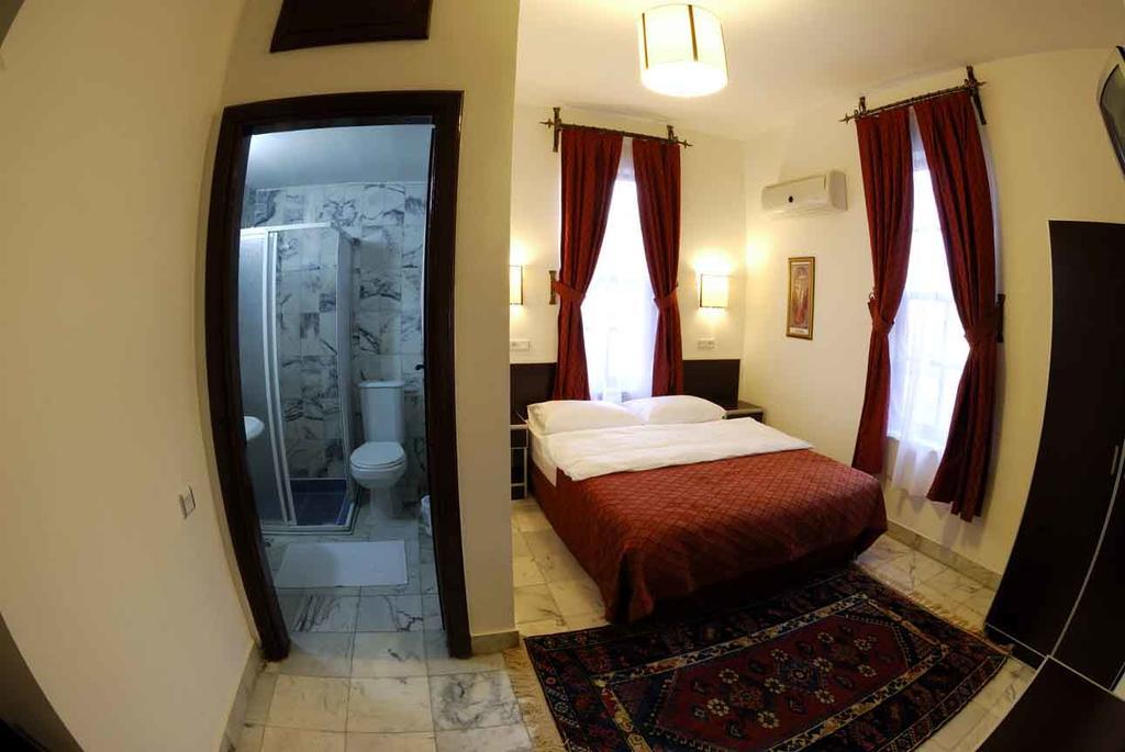 Kaleici Lodge Aparts Antalya Bagian luar foto